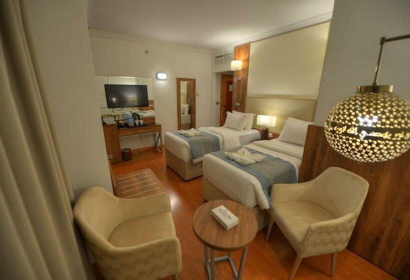 Номер Стандарт, Al Ritz Al Madinah