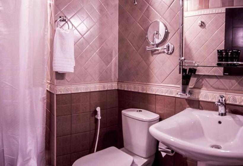 Апартаменты 2 Спальни, Platinum Seventy