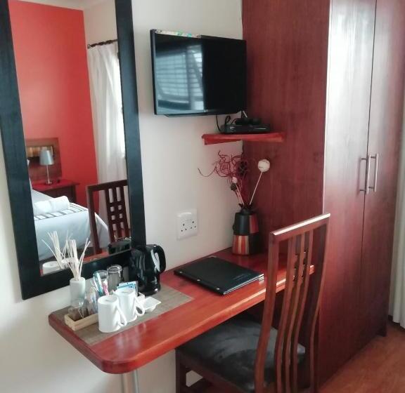 家庭间, Marula Lodge
