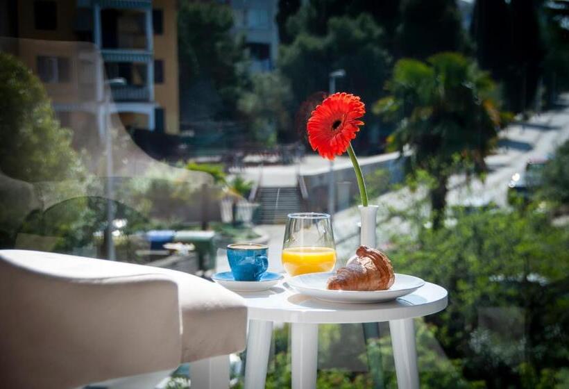 اتاق راحتی, Boutique Residence Arion