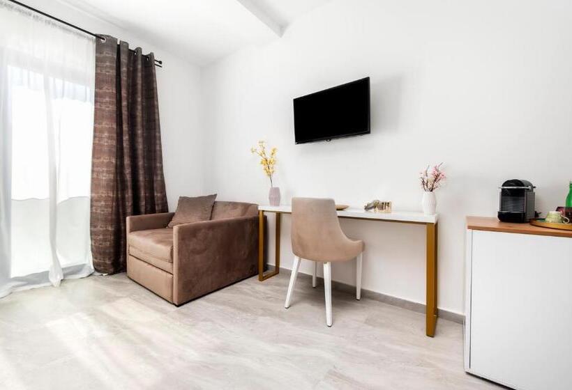 اتاق راحتی, Boutique Residence Arion