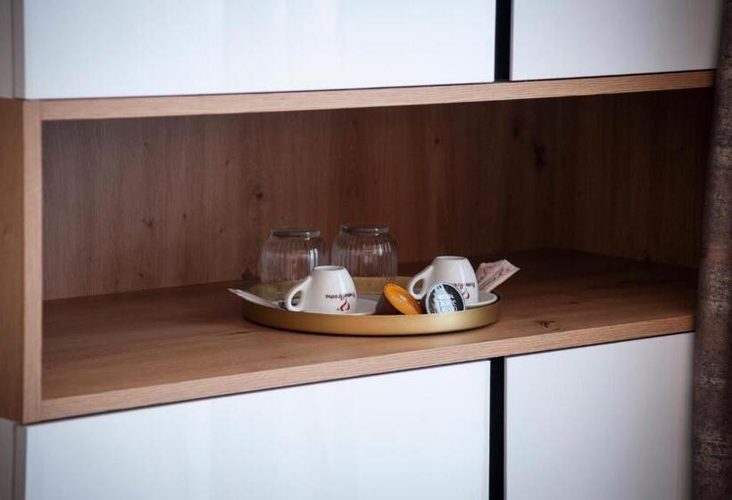 اتاق لوکس با چشم‌انداز دریا, Boutique Residence Arion