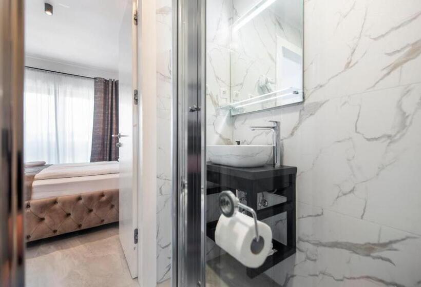 اتاق استاندارد با چشم‌انداز شهر, Boutique Residence Arion