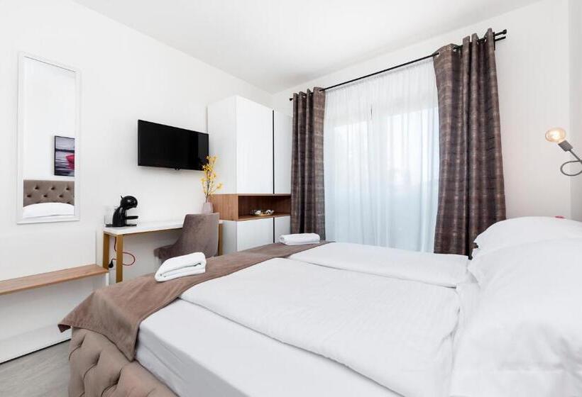 اتاق استاندارد با چشم‌انداز شهر, Boutique Residence Arion