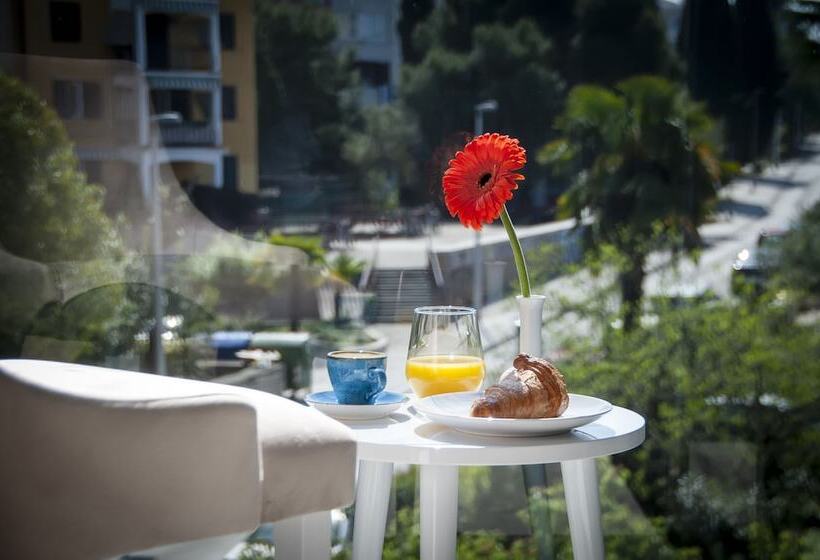 اتاق راحتی, Boutique Residence Arion
