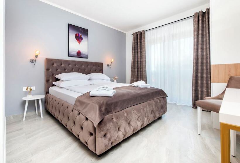 اتاق سوپریور با چشم‌انداز شهر, Boutique Residence Arion