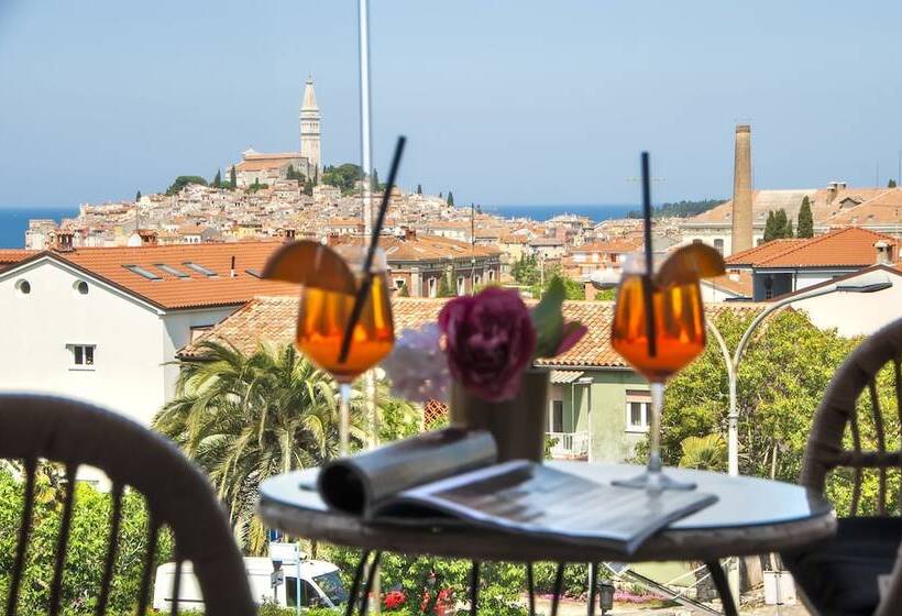 اتاق لوکس با چشم‌انداز دریا, Boutique Residence Arion