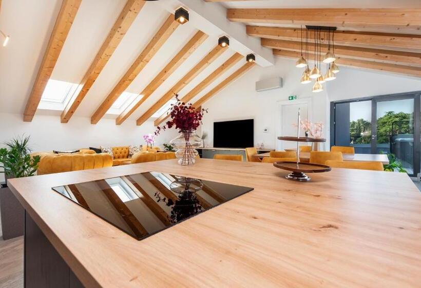 اتاق پنت هاوس, Boutique Residence Arion