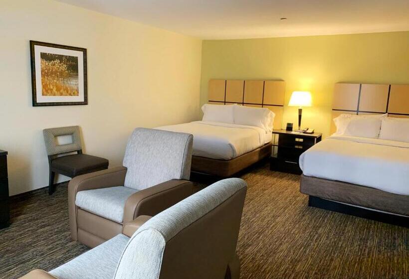 스위트, Candlewood Suites Belle Vernon, An Ihg