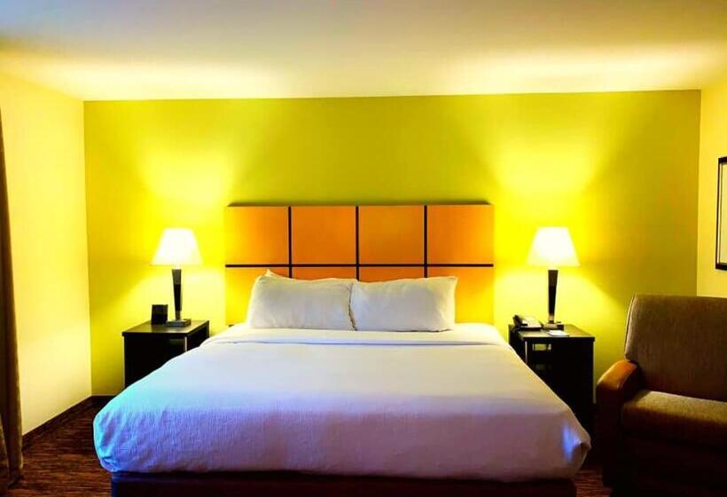 Студия Deluxe, Candlewood Suites Belle Vernon, An Ihg