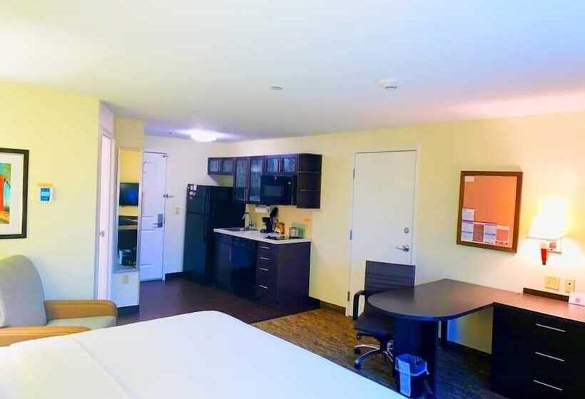 스위트, Candlewood Suites Belle Vernon, An Ihg
