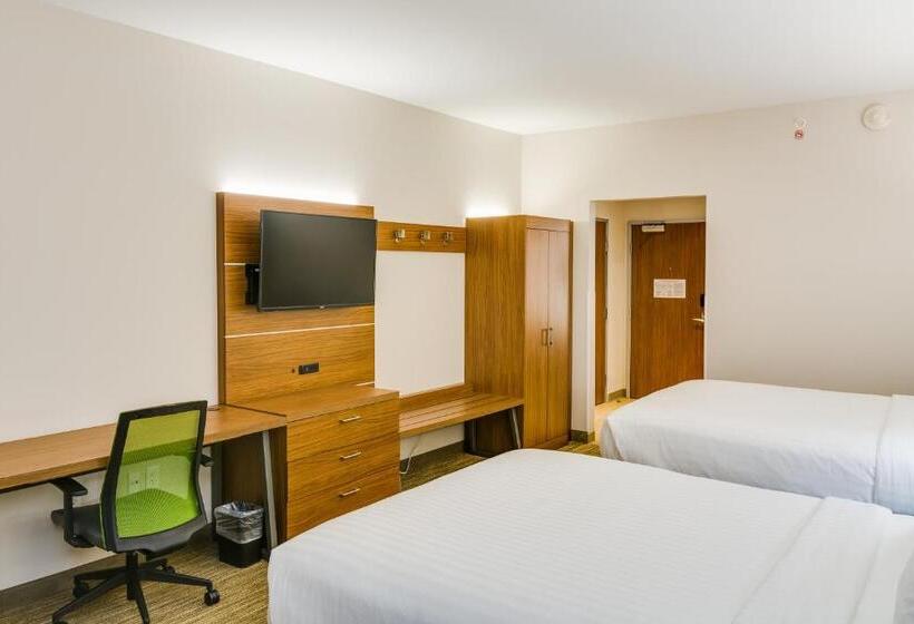 Номер Стандарт, Holiday Inn Express & Suites Russellville, An Ihg