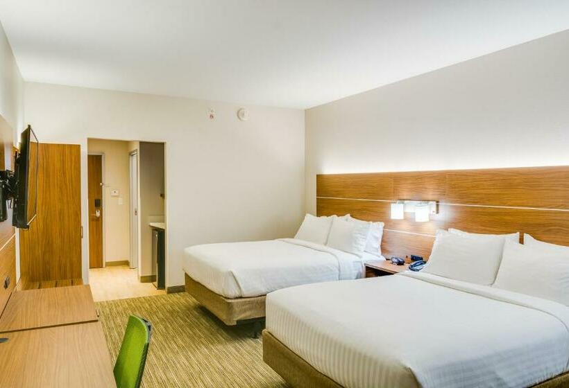 Номер Стандарт Адаптированный для Инвалидов, Holiday Inn Express & Suites Russellville, An Ihg