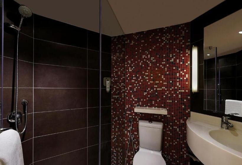 带特大床的标准间, Ibis Hyderabad Hitech City