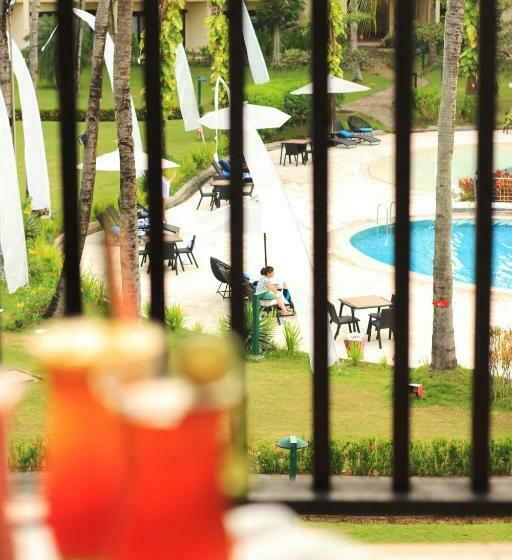 带露台的豪华间, Manado Tateli Resort And Convention