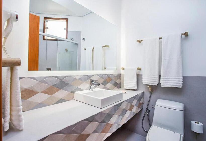 اتاق لوکس با چشم‌انداز باغ, Real Villa Bella