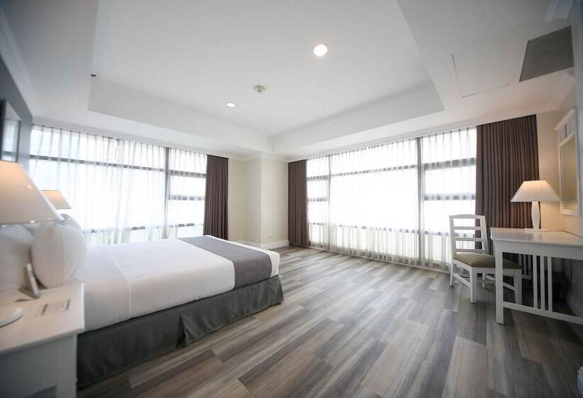 Suíte, Infinity Tower Suites