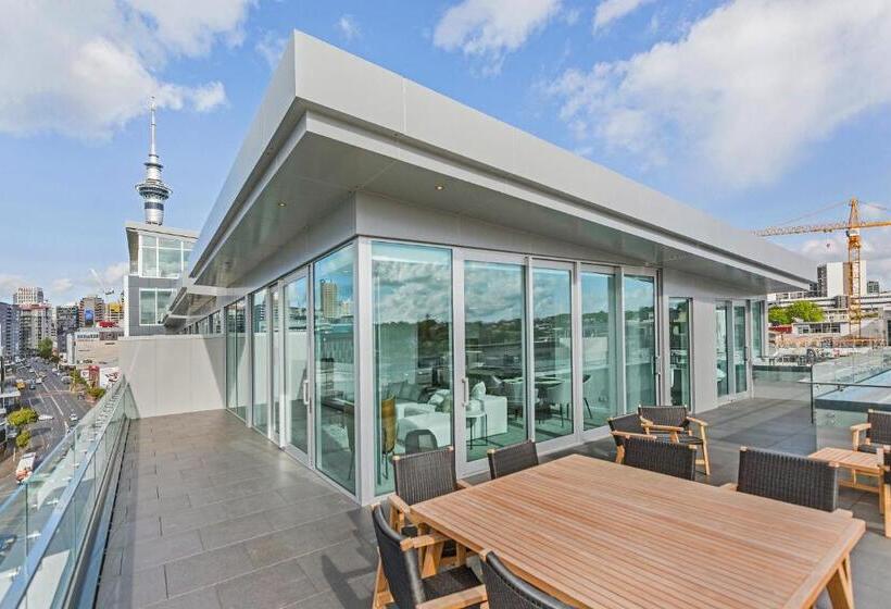 Люкс 3 Спальни, Swissbelsuites Victoria Park Auckland