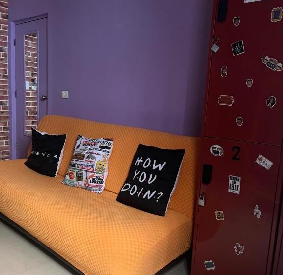 تختخواب در اتاق مشترک, Dici Coliving Housing