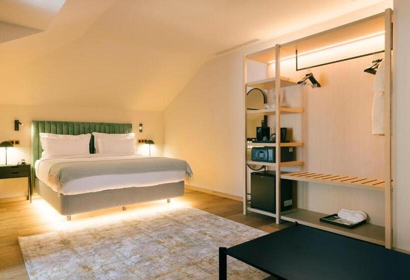 Полулюкс, Pestana Rua Augusta Lisboa