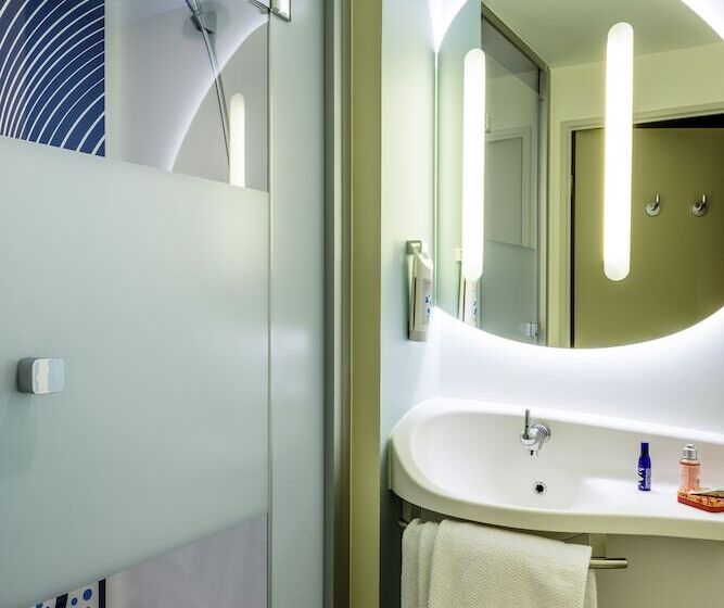 Номер Стандарт, Ibis Budget Saint Quentin Yvelines   Vélodrome