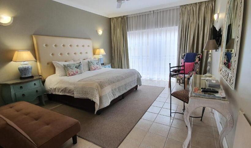 Семейный Номер, The Mandyville Jeffreys Bay