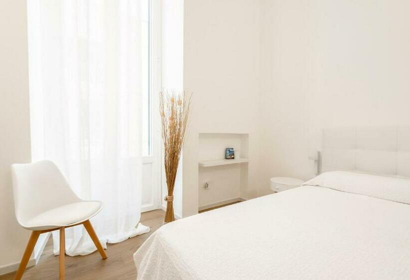 اتاق سوپریور با تخت بزرگ, Casa Del Barone   Luxury Suites