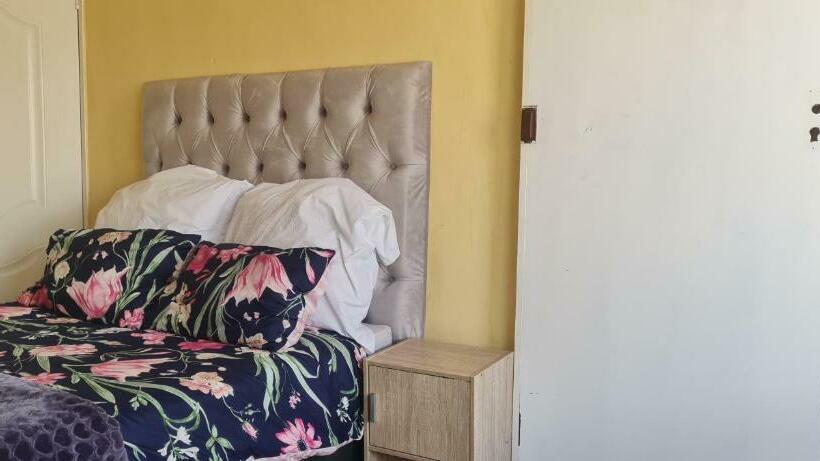 Номер Стандарт, Ojong S Guesthouse Kraaifontein   Eikendel