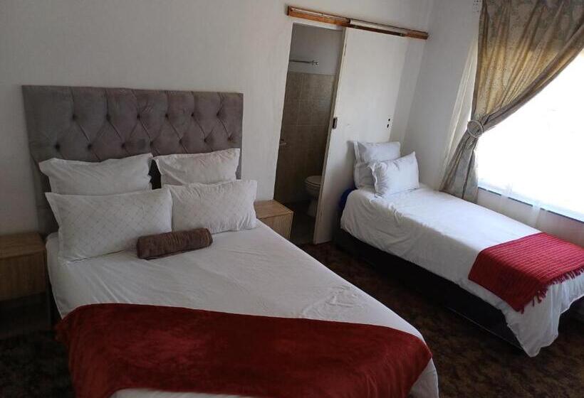 Номер Стандарт Трехместный, Ojong S Guesthouse Kraaifontein   Eikendel