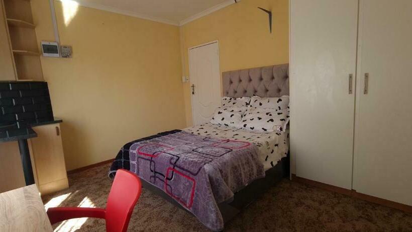 Номер Стандарт, Ojong S Guesthouse Kraaifontein   Eikendel