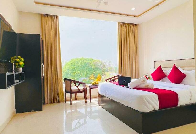 Номер Стандарт Вид на Сад, Stay @northview Park Hotel Zirakpur