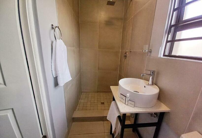 Номер Deluxe, Realjoy Guest Suites