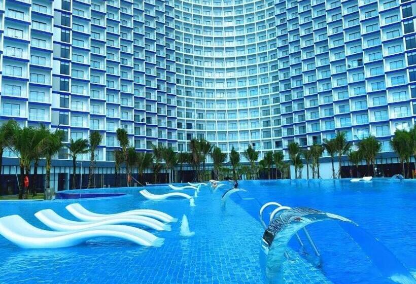اتاق استاندارد با تخت بزرگ, Happy Beach Seaview Hotel   The Arena Cam Ranh Resort