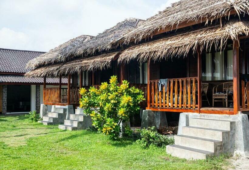 스탠다드 룸 바다 전망, The Ujung Bocur Bungalows