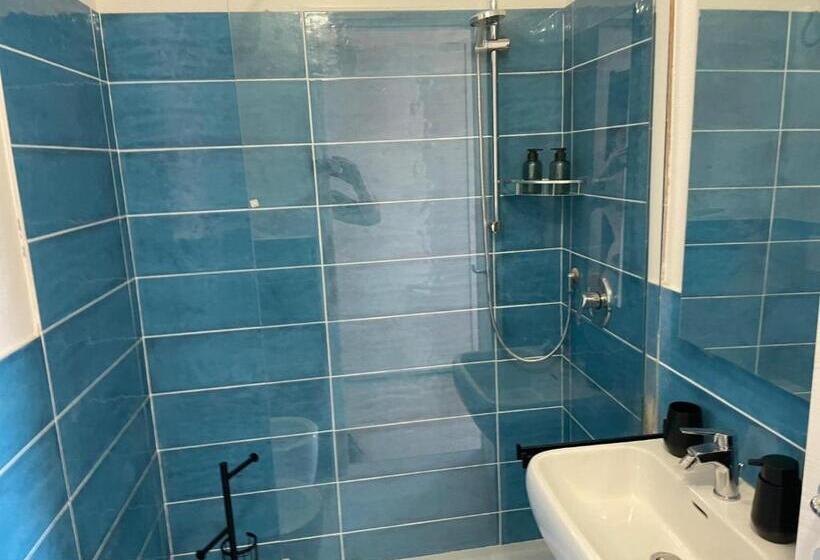 اتاق استاندارد با بالکن و چشم‌انداز دریا, Solanas Home Stay   Rooms