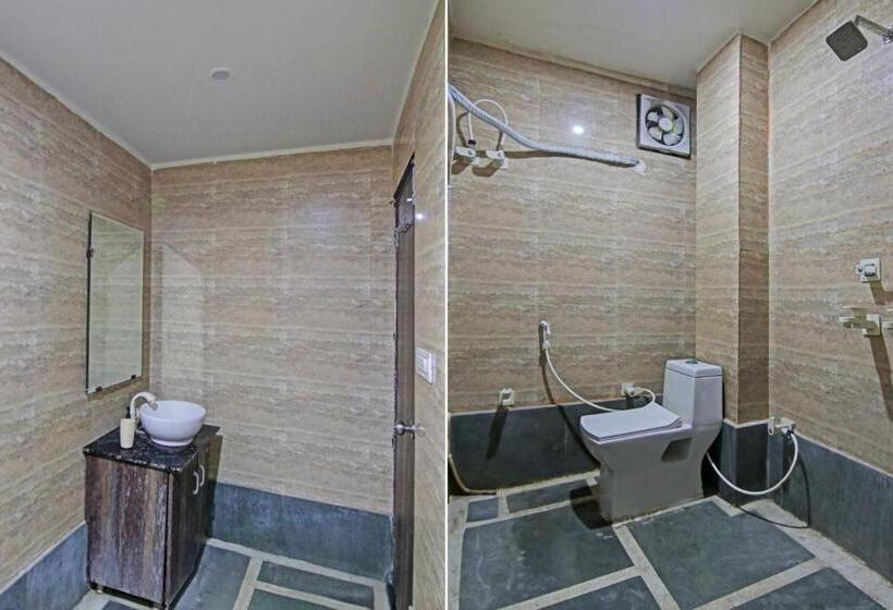Трехместный Номер Классика, Oyo Flagship Royal Residency