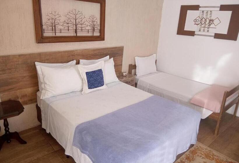 스탠다드 트리플 룸, Pousada Casa Jardim