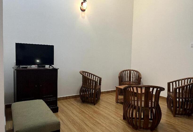 Семейный Номер, K And K Country Resort
