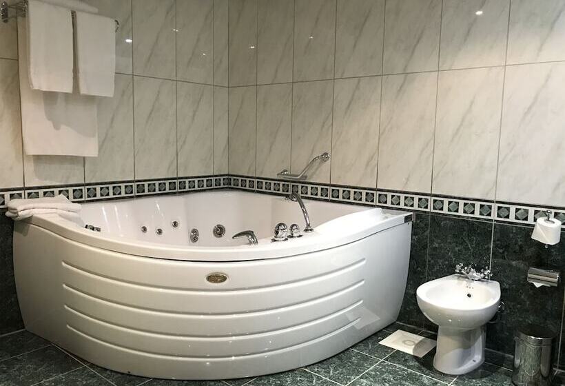 Королевский Люкс, Azimut Hotel Yakutsk