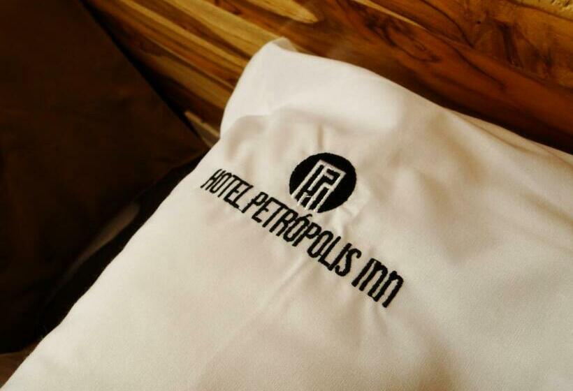 수피리어 룸, Petropolis Inn