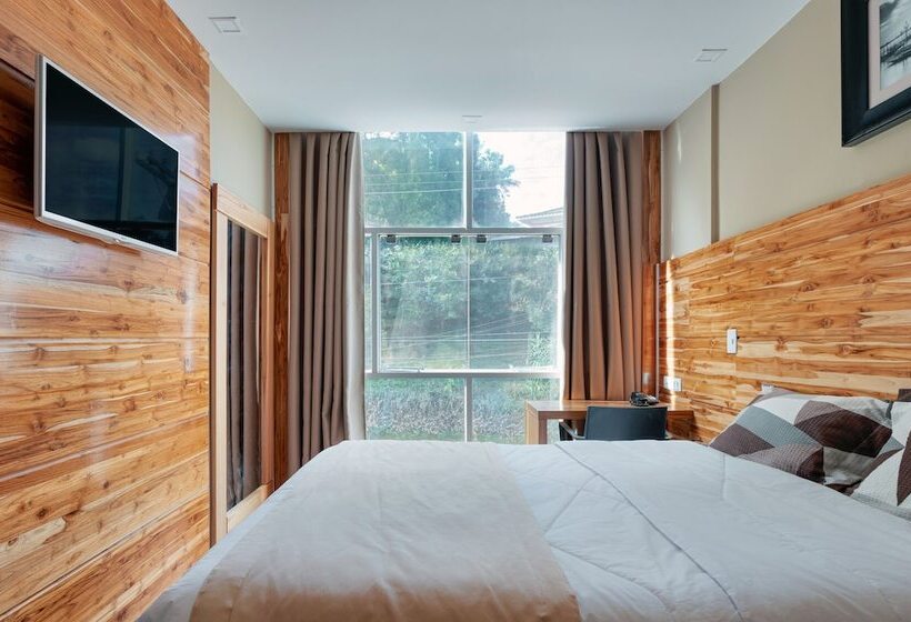 수피리어 룸, Petropolis Inn