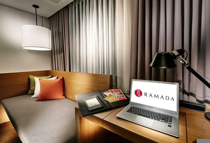 غرفة ديلوكس, Ramada By Wyndham Gunsan