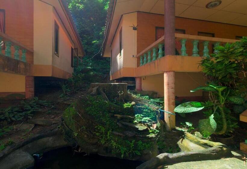スタンダードバンガロー, Rim Khao Resort