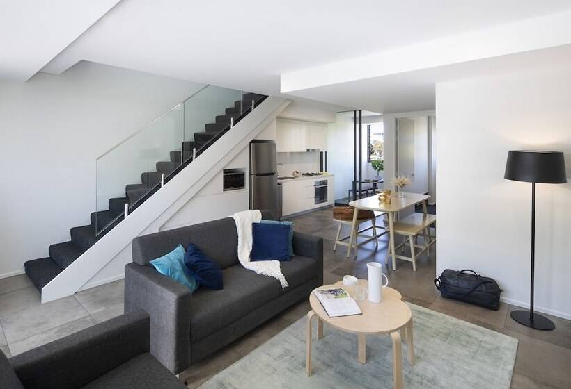 Apartamento 3 Dormitórios, Veriu Camperdown