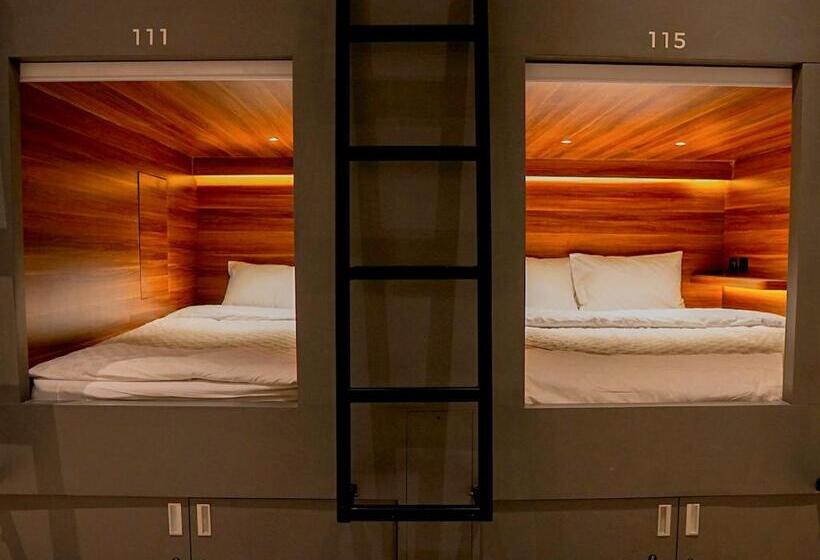 اتاق اکونومی, Ketje Luxury Capsule Mitra Reddoorz