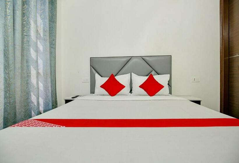 트리플 클래식 룸, Oyo Flagship Rathi Residency