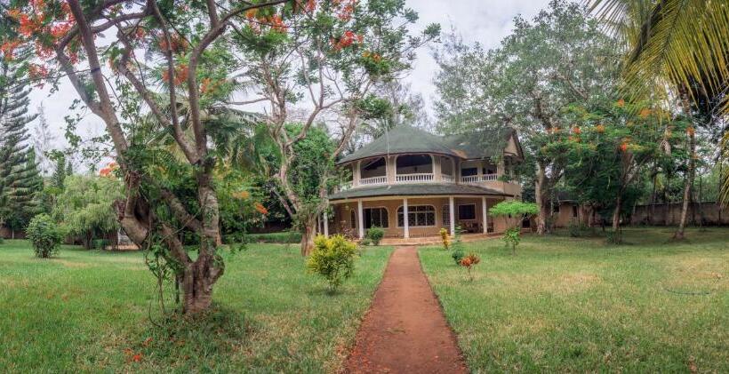 ویلای سوپریور 1 خوابه, Kijanii Cottages Diani Beach