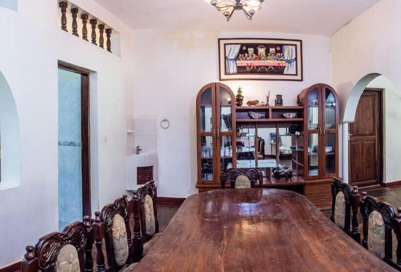 ویلای سوپریور 1 خوابه, Kijanii Cottages Diani Beach