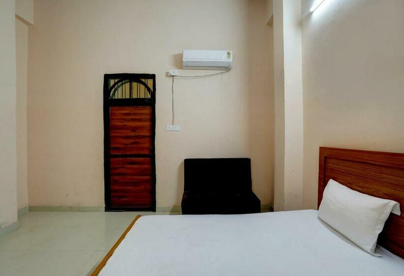 Трехместный Номер Deluxe, Oyo Uttam Haveli