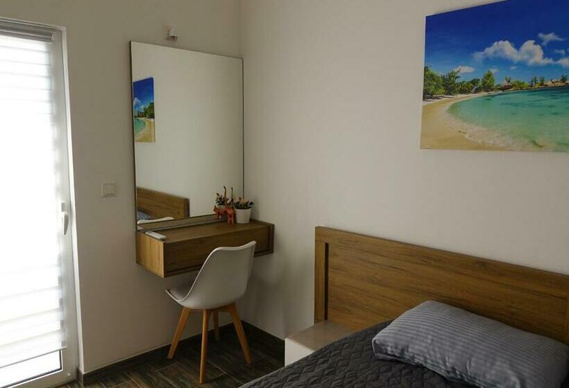 آپارتمان 2 خوابه, Adla Apartmani